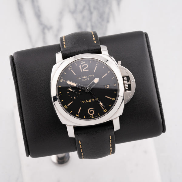 Panerai Luminor GMT