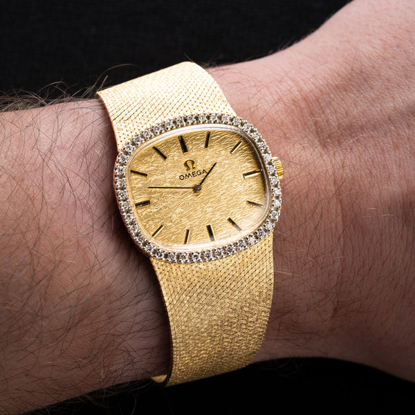 Omega Art Deco