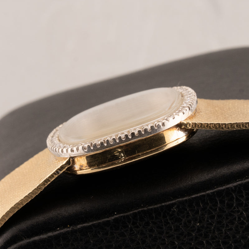 Omega Art Deco