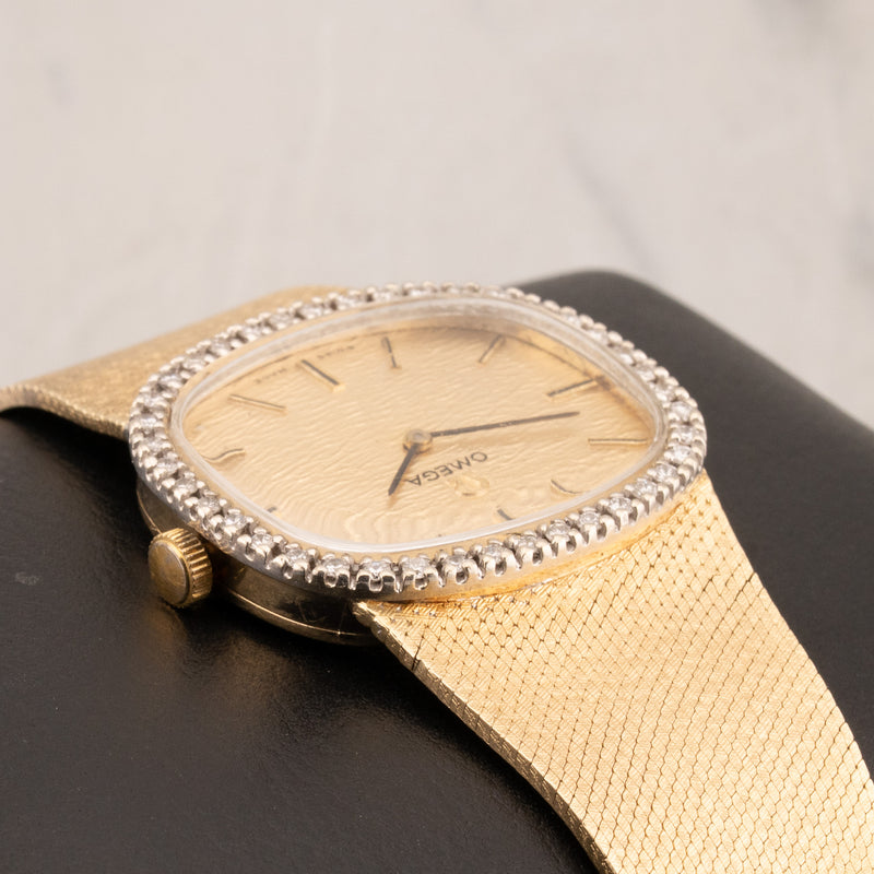Omega Art Deco