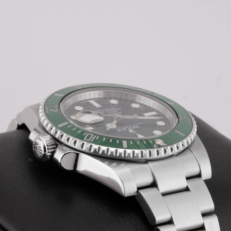 Rolex Submariner Date "Hulk" - 116610LV - 40mm