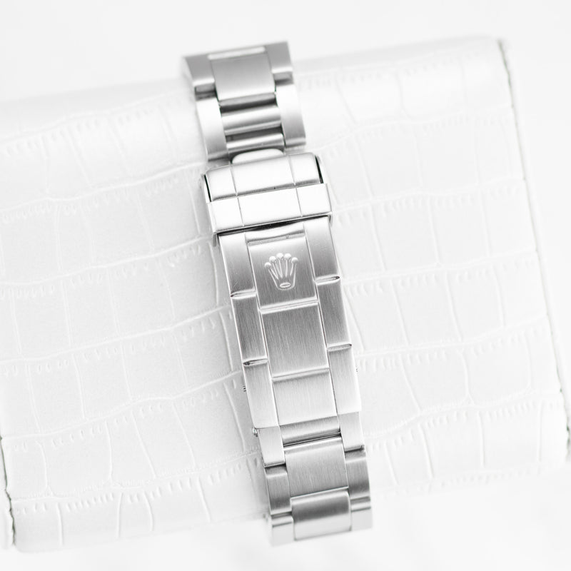 Rolex Explorer II - Ref. 16570 - 40mm Stainless Steel - Swiss Only Dial