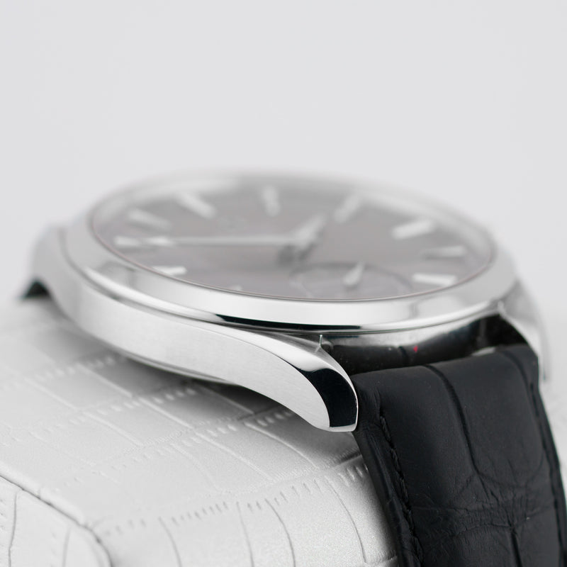 Omega Aqua Terra - Ref. 231.13.49.10.06.001 - 49.2mm Stainless Steel - MASSIVE Hand-Wound Omega!