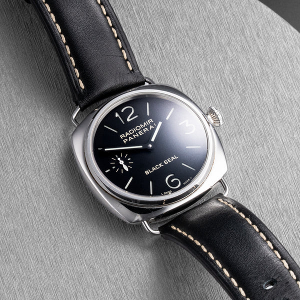Panerai Radiomir Black Seal PAM00183 with Stainless Steel case, 44mm size.